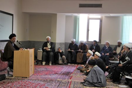 رمضان طلیعه ای به سمت حضور