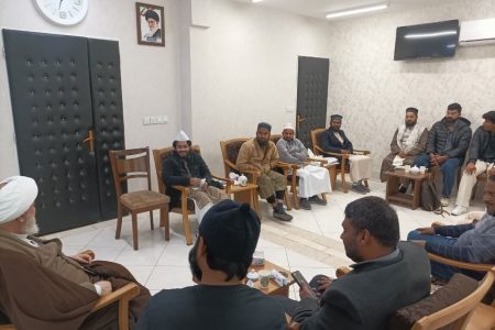 نشست قرآنی فراگیران هندی موسسه آموزش‌های کوتاه مدت المصطفی