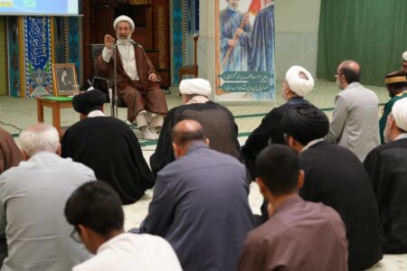 نشست تبیینی آشنایی با ویژگی های شخصیتی رهبر انقلاب اسلامی