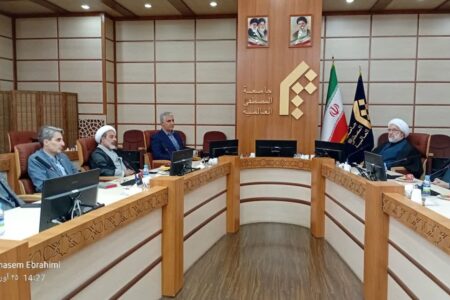 دیدار رئیس دانشگاه علوم پزشکی قم با آیت الله عباسی