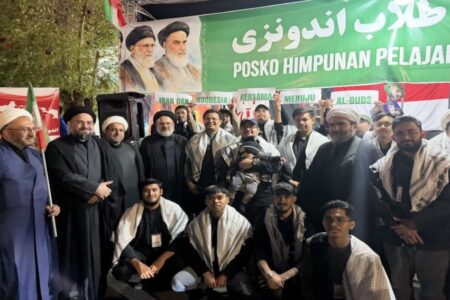 گزارشی از برپایی موکب همبستگی انجمن طلاب اندونزی در ایران