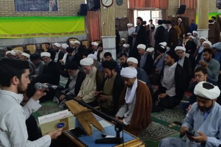 محفل کرسی تلاوت قرآن کریم در مجتمع عالی فقه