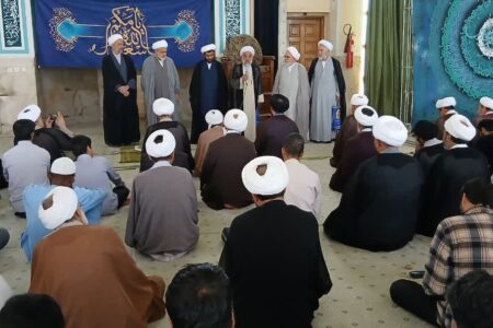 تجلیل از زحمات اساتید کرسی‌های حسینیه قدس