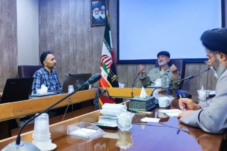 بررسی نقش زبان فارسی و شاهنامه در بازتولید فرهنگ و تمدن ایرانی-اسلامی