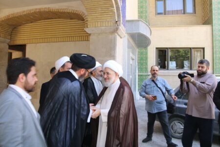 بازدید آیت الله اراکی از مجتمع آموزش عالی قرآن و حدیث المصطفی