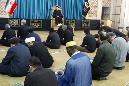 مراسم شهادت حضرت امام سجاد (ع) در مجتمع آموزش عالی زبان، ادبیات و فرهنگ شناسی