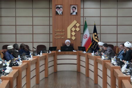 دیدار فراگیران آفریقایی دوره تقریب مذاهب با رئیس المصطفی